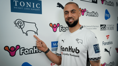 NEW SIGNING INTERVIEW: ‘I’m ready to get going and bring my experience to this massive club’ - Roofe